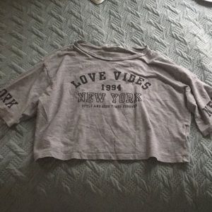 Love vibes gray crop too